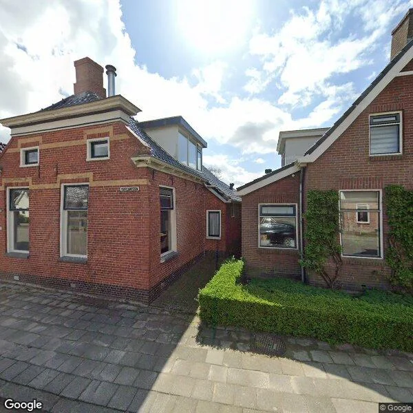 Straatbeeld van Bovenhuizen 25, 9981HA Uithuizen