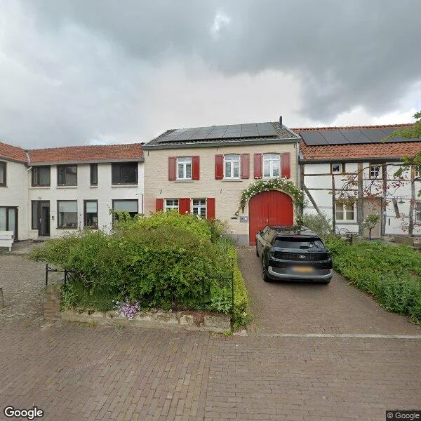 Straatbeeld van Bovenstraat 13, 6255AT Noorbeek