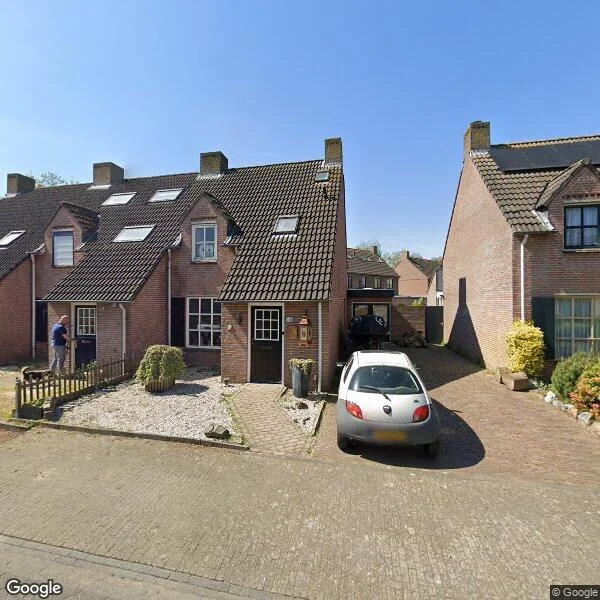 Straatbeeld van Brabantlaan 104, 5735KH Aarle-Rixtel