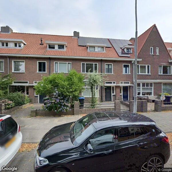 Straatbeeld van Bredalaan 108, 5652JH Eindhoven
