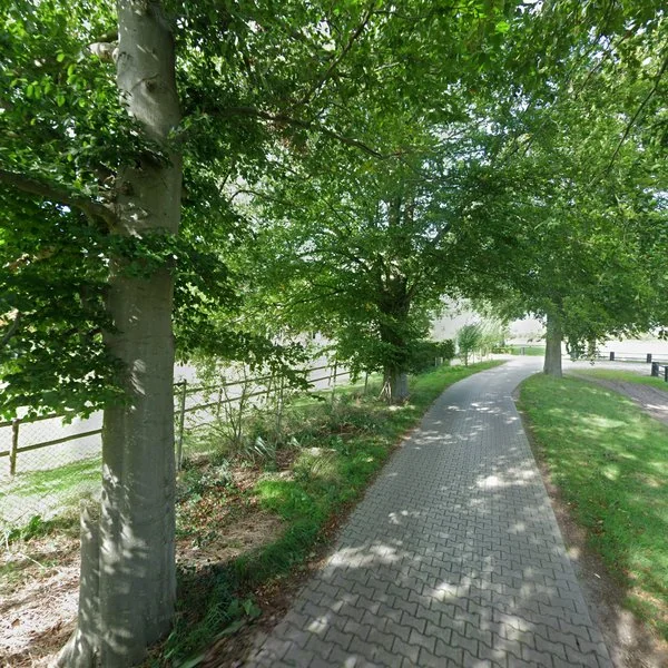 Straatbeeld van Bredaseweg 527, 5036NA Tilburg