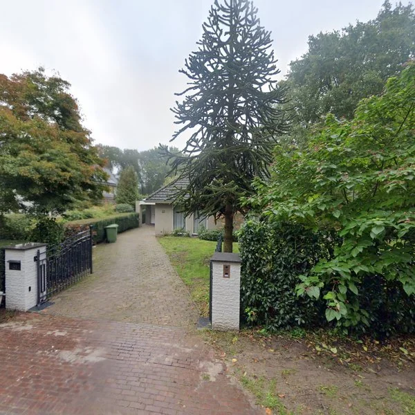 Straatbeeld van Breeweg 21, 1251DX Laren