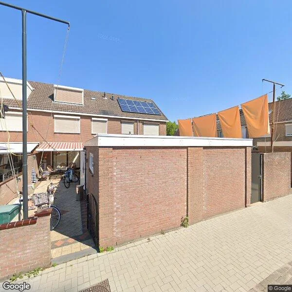 Straatbeeld van Breezand 13, 1132BM Volendam
