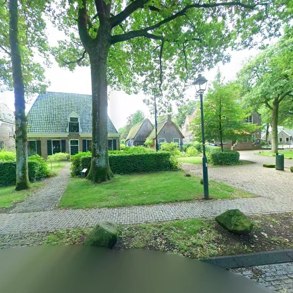 Straatbeeld van Brink 2, 7991CG Dwingeloo