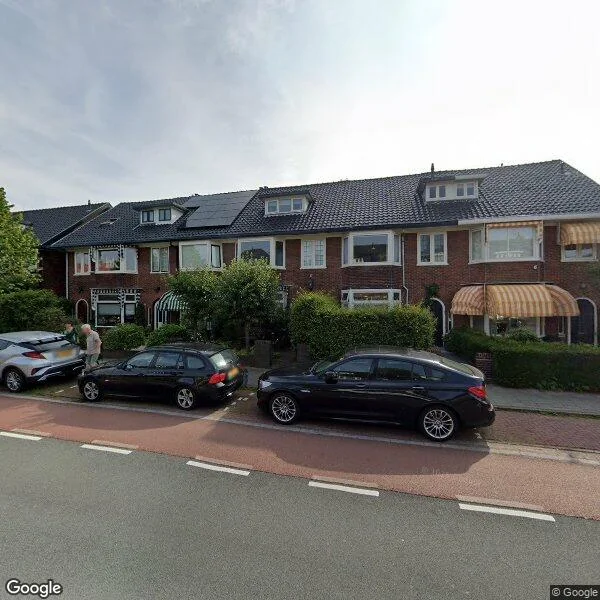 Straatbeeld van Broekbergenlaan 6, 2071EW Santpoort-Noord