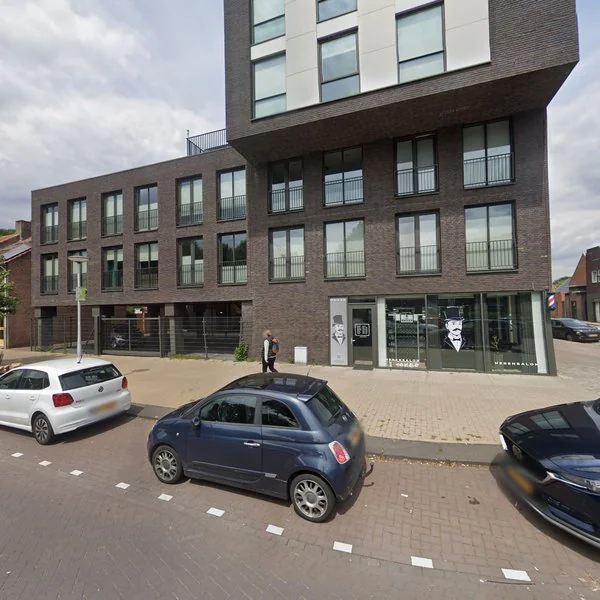 Straatbeeld van Broekhovenseweg 373-12, 5022CE Tilburg