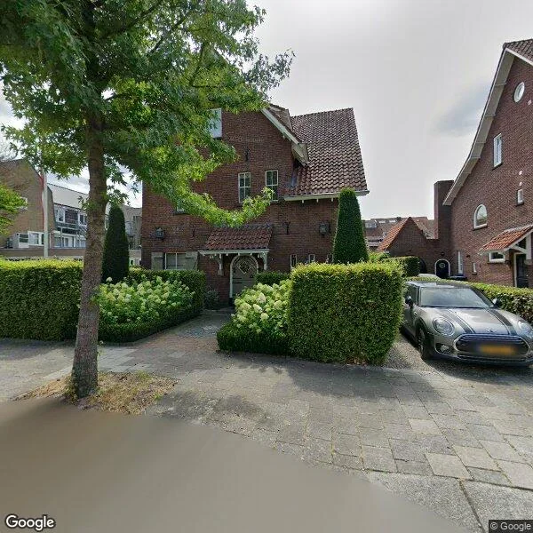 Straatbeeld van Broerelaan 16, 5615EE Eindhoven