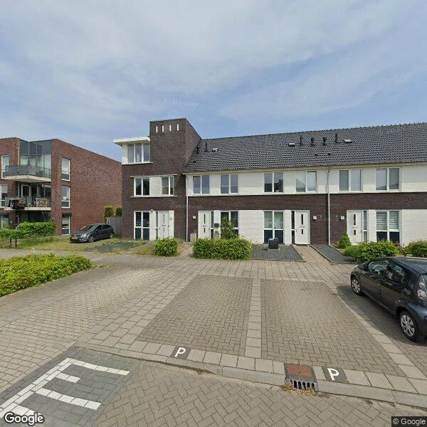 Straatbeeld van Bruin Dikkopje 19, 4007HR Tiel