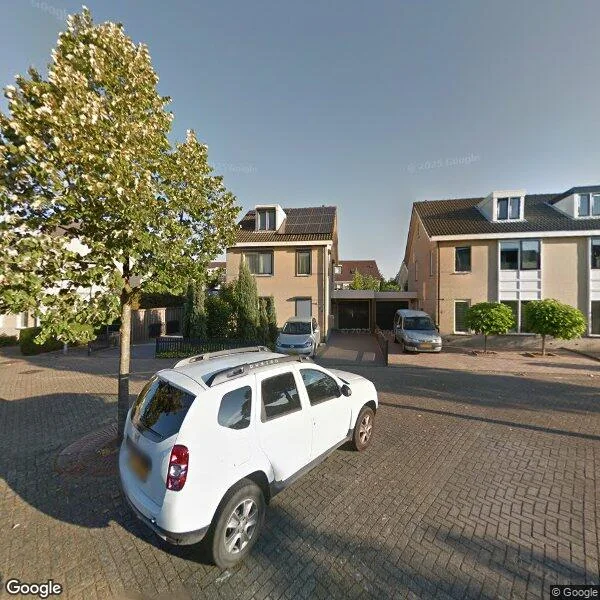Straatbeeld van Bruynisstraat 17, 4005GP Tiel