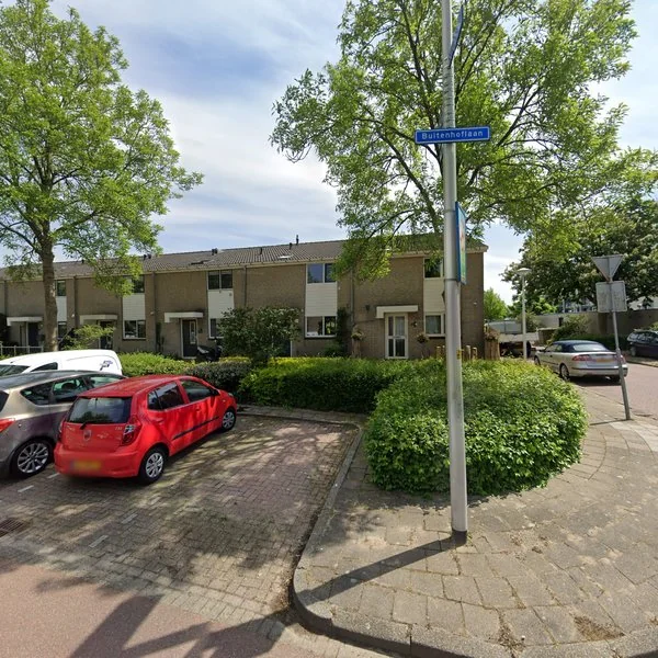 Straatbeeld van Buitenhoflaan 14, 2353MB Leiderdorp