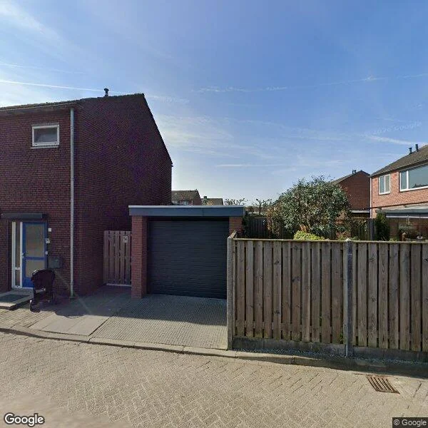 Straatbeeld van Buizerdstraat 17, 5451XX Mill