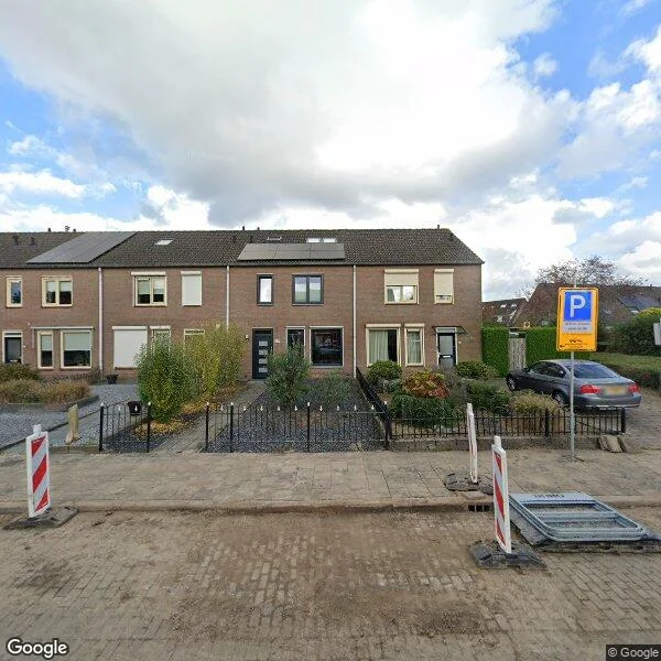 Straatbeeld van Burchtstraat 16, 5305BJ Zuilichem