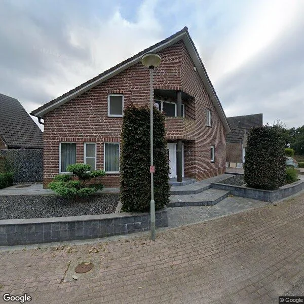 Straatbeeld van Burchtstraat 75, 6587BC Middelaar