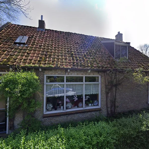 Straatbeeld van Buren 15, 8756JP Piaam