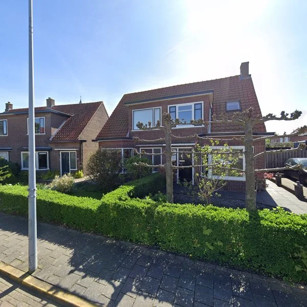 Straatbeeld van Burg C Zaaijerlaan 11, 3247AB Dirksland
