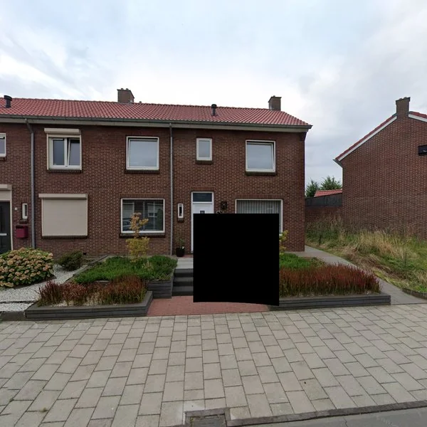 Straatbeeld van Burg Meuwissenstraat 2, 6101NP Echt
