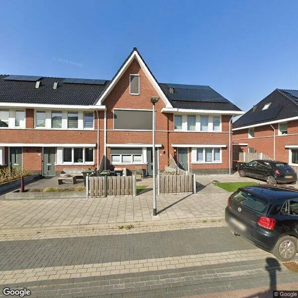 Straatbeeld van Burgemeester Avisstraat 38, 1679HB Midwoud