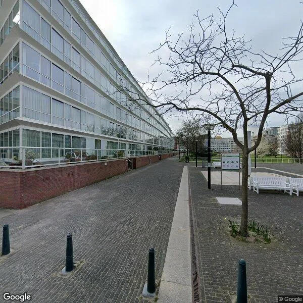 Straatbeeld van Burgemeester De Monchyplein 45, 2585DD Den Haag