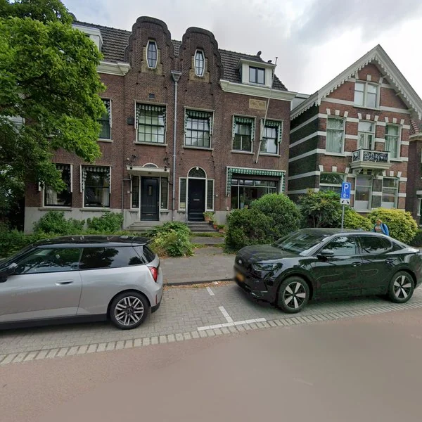 Straatbeeld van Burgemeester de Raadtsingel 85, 3311JG Dordrecht
