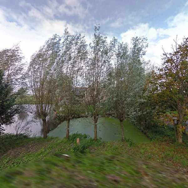 Straatbeeld van Burgemeester den Hollanderweg 2, 2391MD Hazerswoude-Dorp