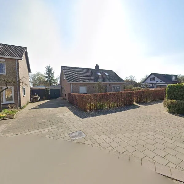 Straatbeeld van Burgemeester Lewe van Aduardstraat 10, 6671ZG Zetten