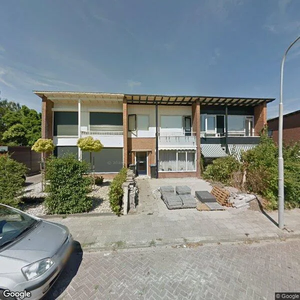Straatbeeld van Burgemeester Van den Steenstraat 16, 4001VS Tiel