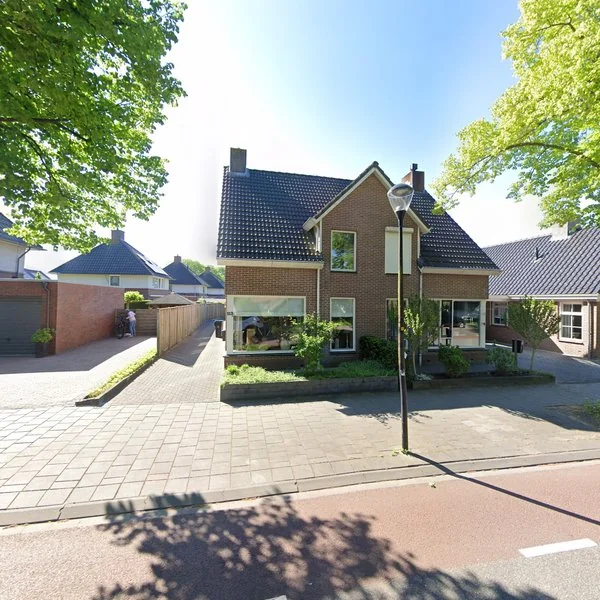 Straatbeeld van Burgemeester van Engelenweg 113, 8271AM IJsselmuiden