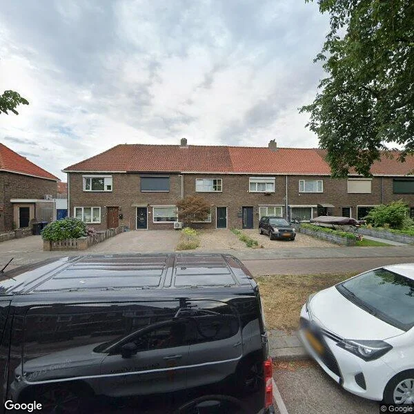 Straatbeeld van Burgemeester van Houtlaan 74, 5701GJ Helmond