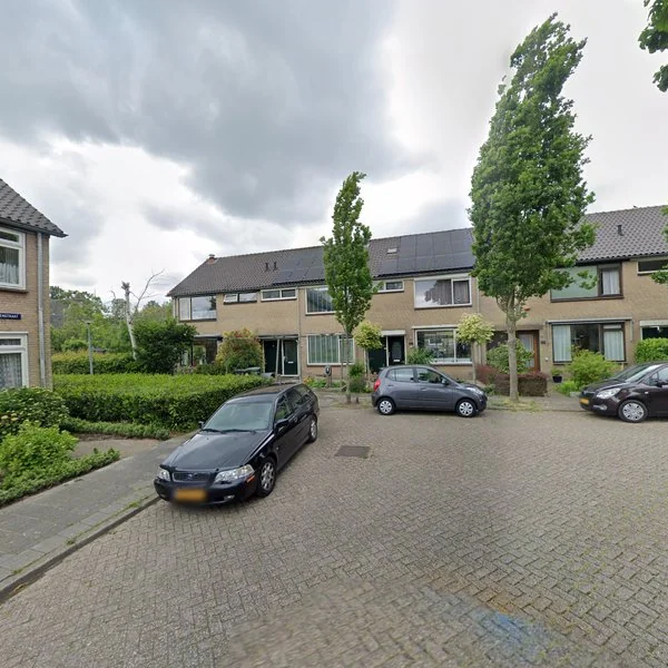 Straatbeeld van Burgemeester Verstegenstraat 30, 1551TD Westzaan