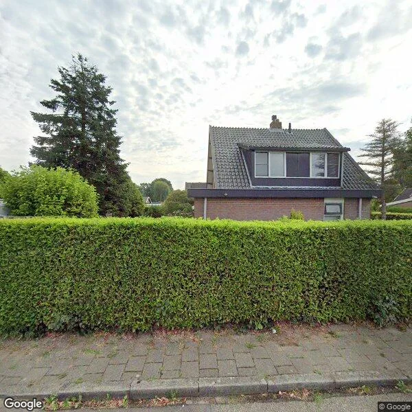 Straatbeeld van Burgemeester Vonklaan 3, 4211BS Spijk