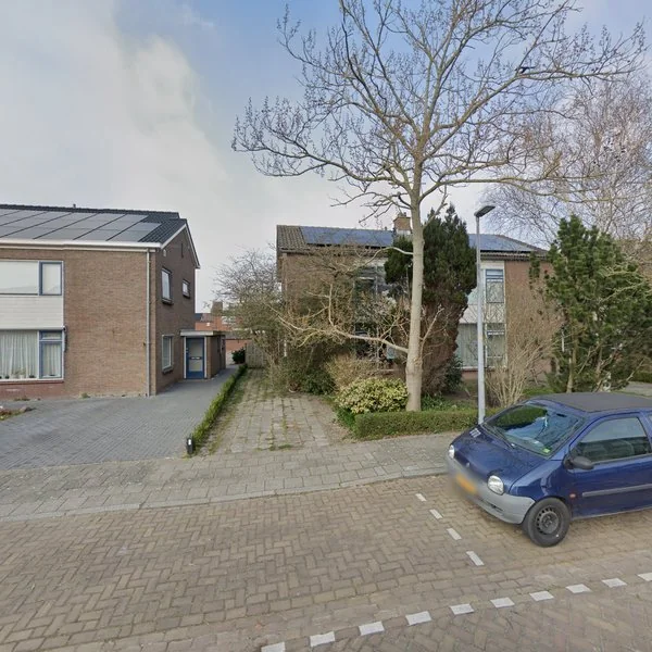 Straatbeeld van Burgemeesters Commandeurlaan 25, 1687BG Wognum