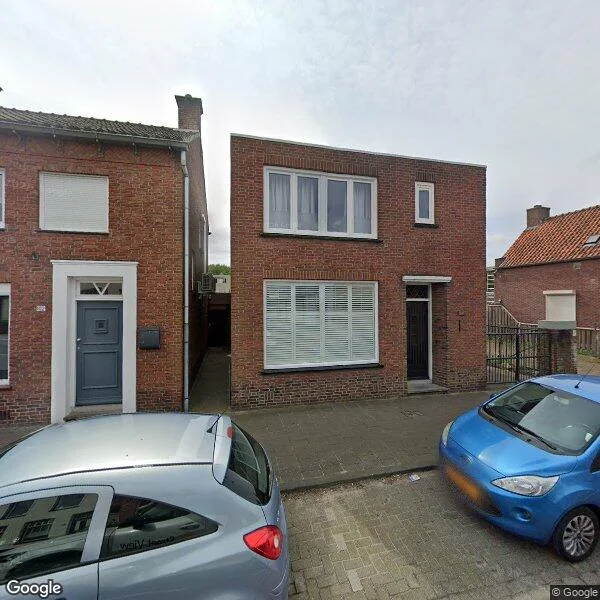 Straatbeeld van Burgerhoutsestraat 100, 4702BG Roosendaal