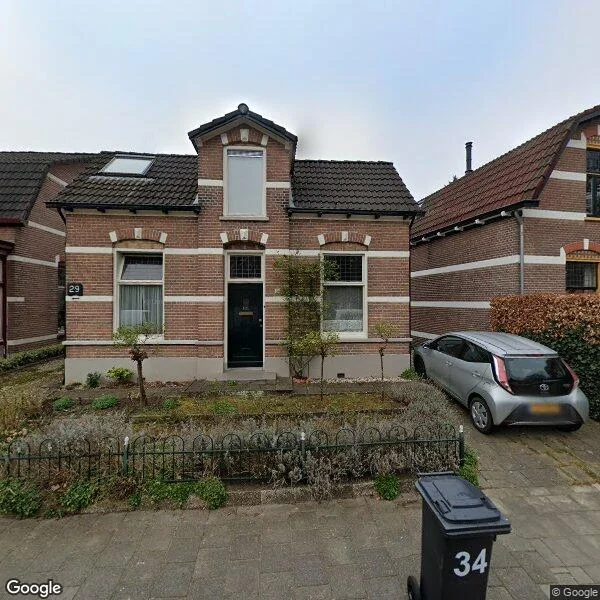 Straatbeeld van Burglaan 31, 7314BJ Apeldoorn