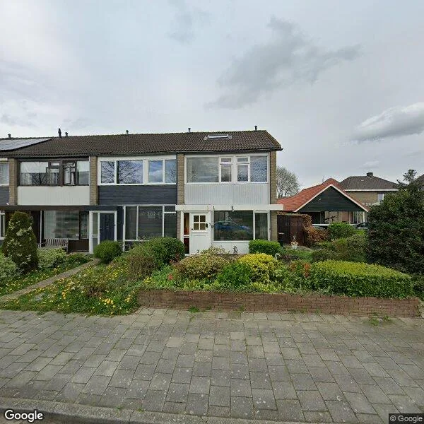 Straatbeeld van Constantijn Huygenslaan 1, 9673HA Winschoten