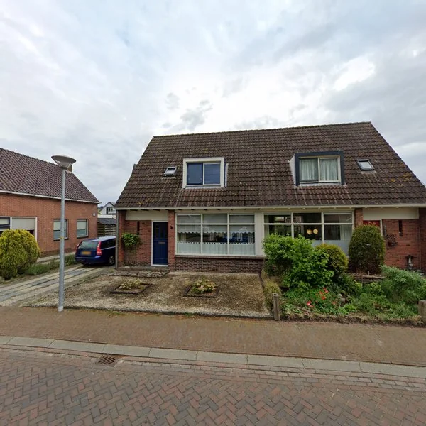 Straatbeeld van D. Triezenbergstraat 3, 9921PG Stedum