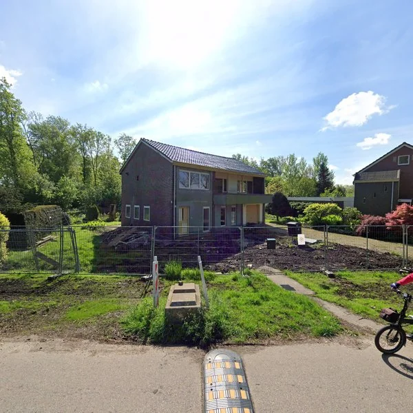 Straatbeeld van Damsterweg 81, 9629PB Steendam
