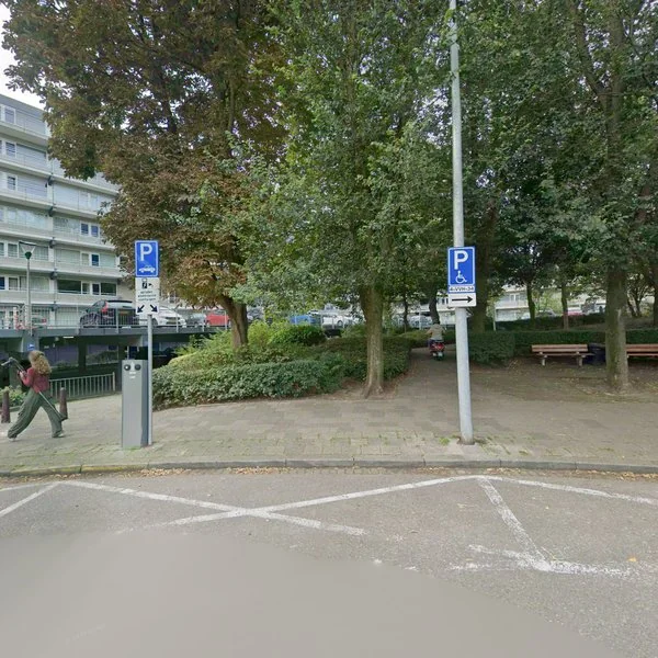 Straatbeeld van De Brink 168, 2553HC Den Haag