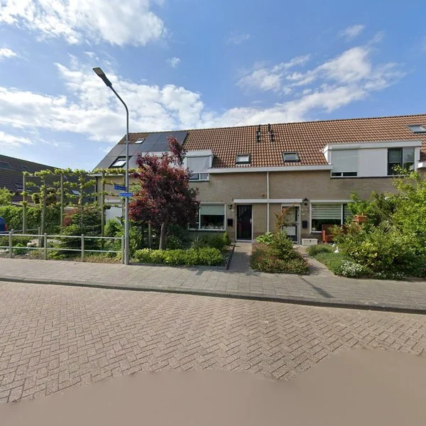 Straatbeeld van De Gracht 7, 3253EC Ouddorp