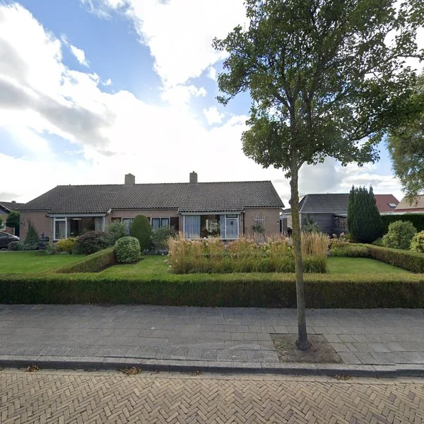 Straatbeeld van De Halewei 2, 9104DE Damwâld