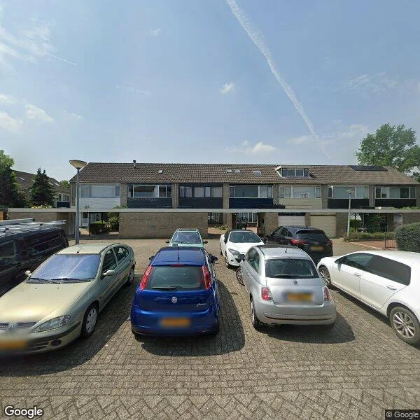 Straatbeeld van De Hennepe 333, 4003BC Tiel