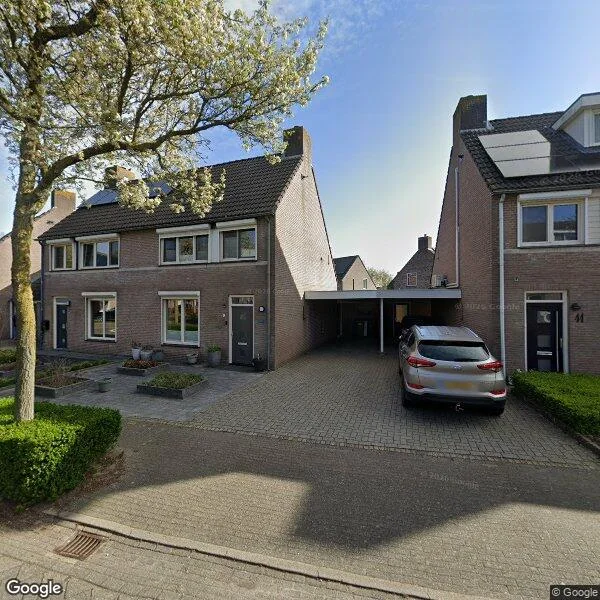 Straatbeeld van De Hoeven 9, 5527KK Hapert