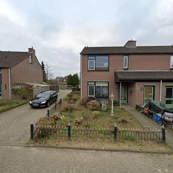 Straatbeeld van De Hosterd 30, 6582CB Heumen