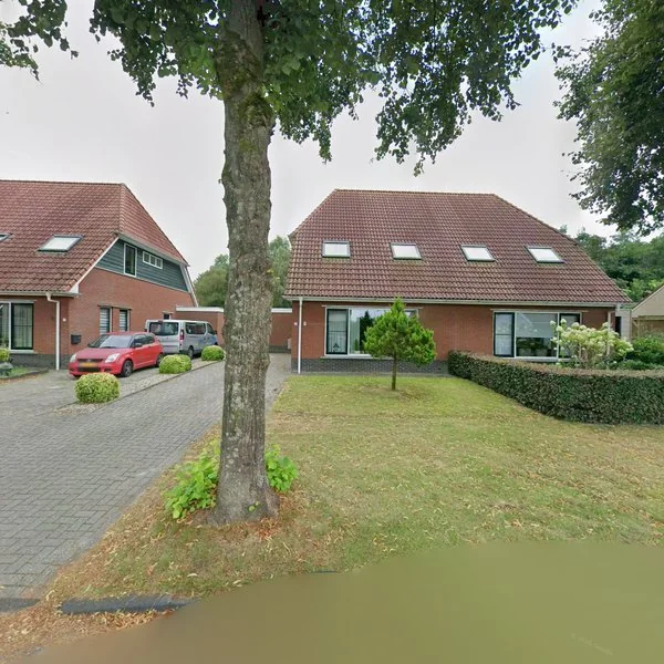 Straatbeeld van De Linebeammen 11, 9223NB Houtigehage