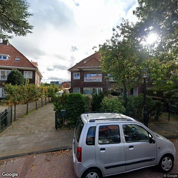 Straatbeeld van De Lus 10, 2242AG Wassenaar