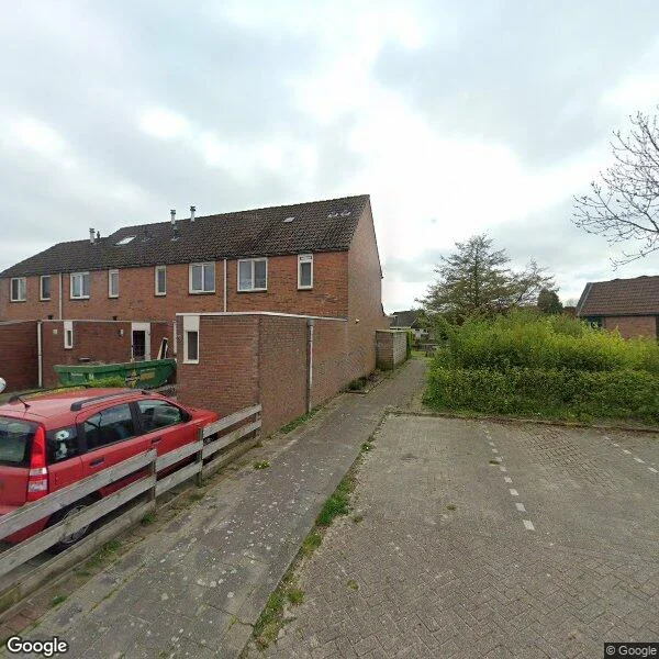 Straatbeeld van De Populieren 1, 9781MH Bedum