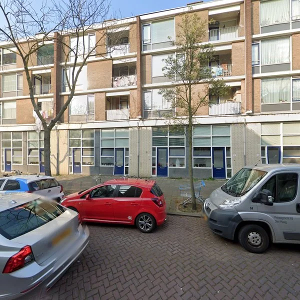 Straatbeeld van De Rade 30, 2544JH Den Haag