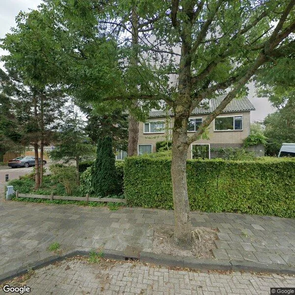 Straatbeeld van de Ruyterlaan 24, 2121VJ Bennebroek