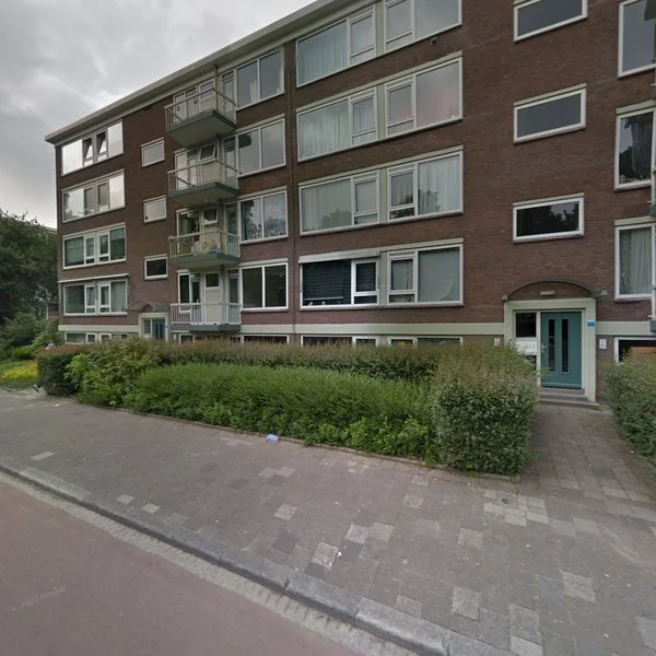 Straatbeeld van De Savornin Lohmanweg 77, 3317LB Dordrecht