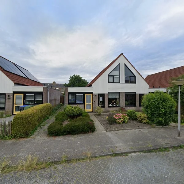 Straatbeeld van de Tromp 8, 9081AE Lekkum