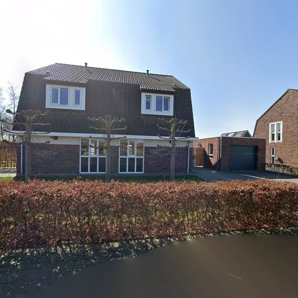 Straatbeeld van De Weech 48, 8405GN Luxwoude